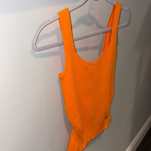 House of Harlow 1960 NWT Sculpted Ribbed Knit Tank Size Small Orange STRETCHY!! - Picture 5 of 11